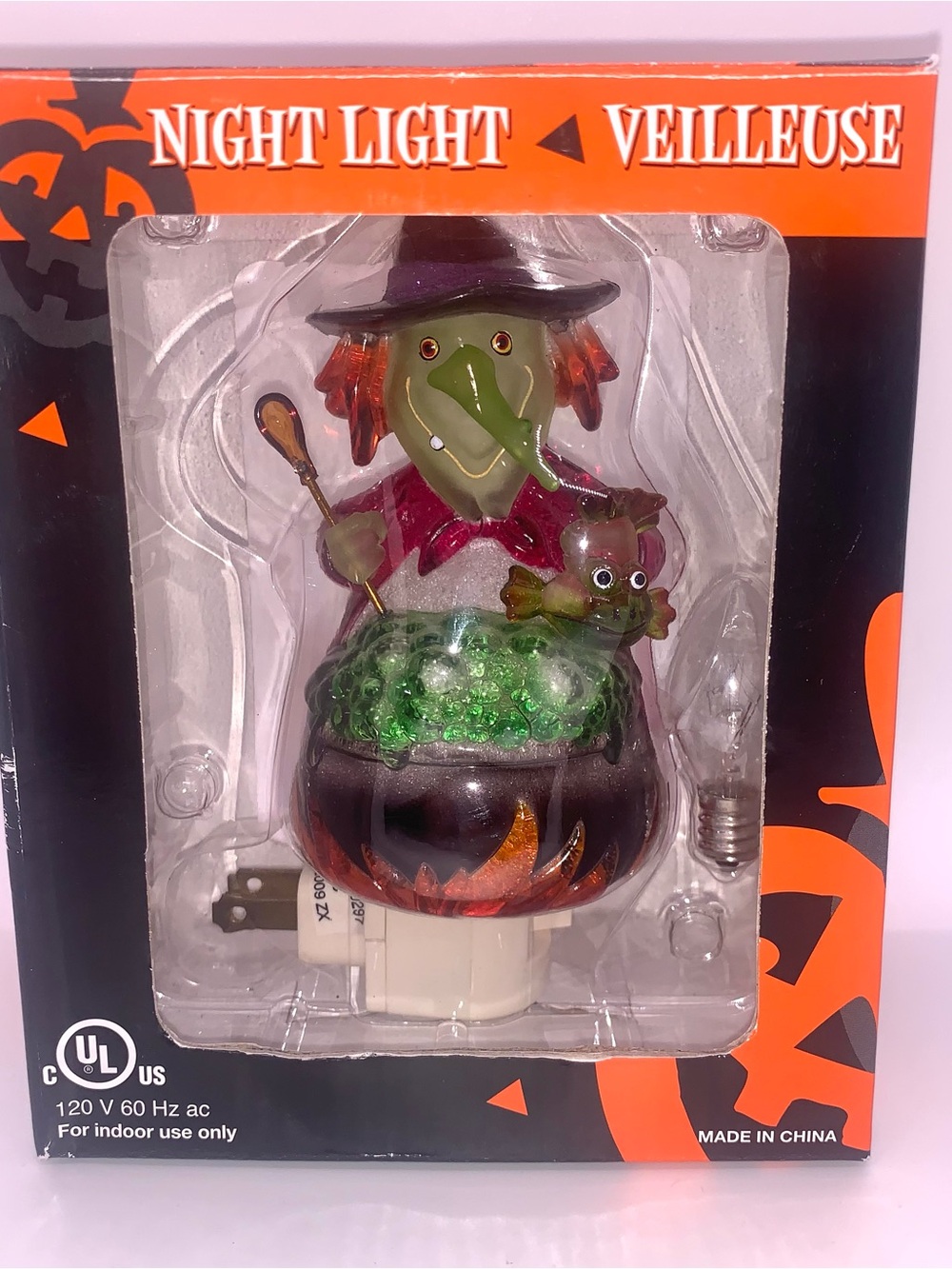Halloween Witch with Cauldron Flicker Flame Night Light Spooky Monster Eerie